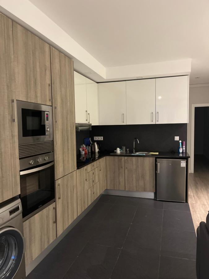 Zena Park Apartment โอดิเวลัส ภายนอก รูปภาพ